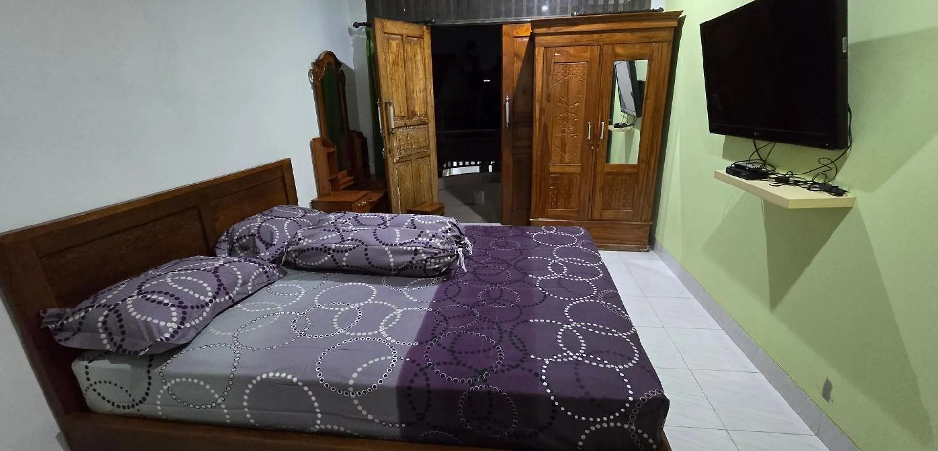 Homestay Devina House Apartment Kuta