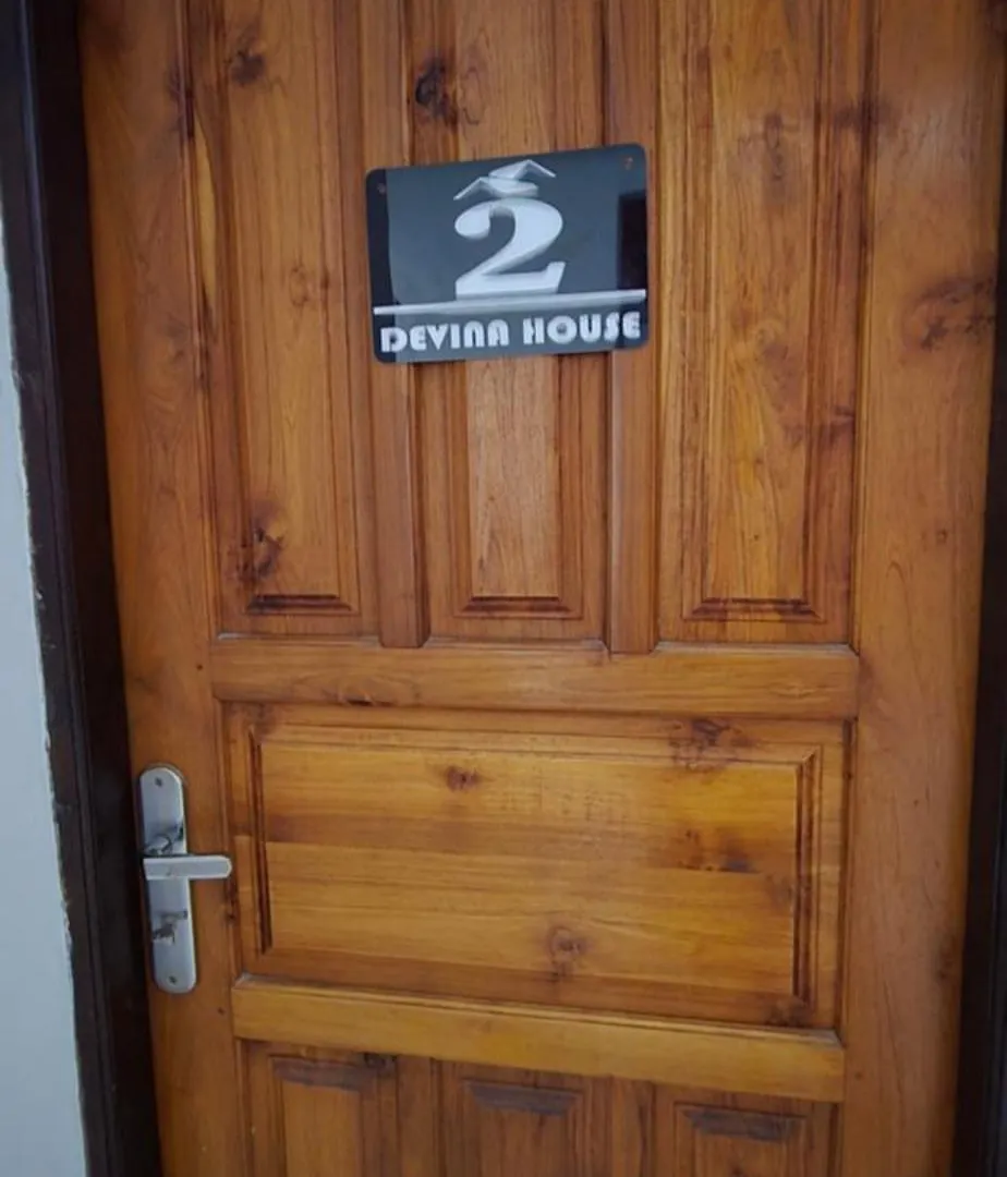 Devina House Apartment Kuta